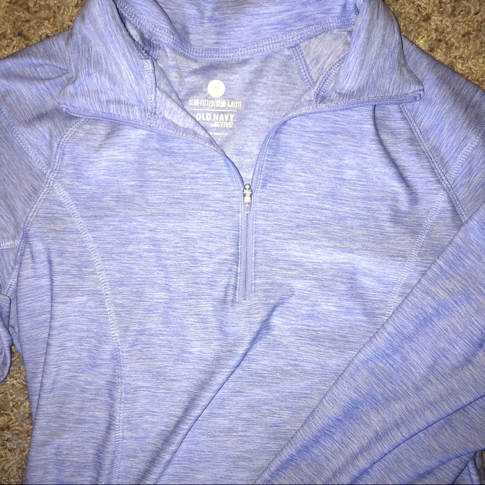Fitted workout top